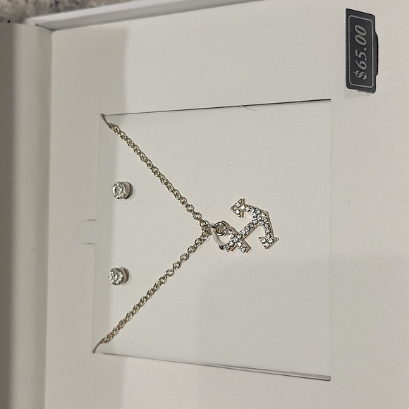 Women's watch and necklace set - Picture 2 of 4